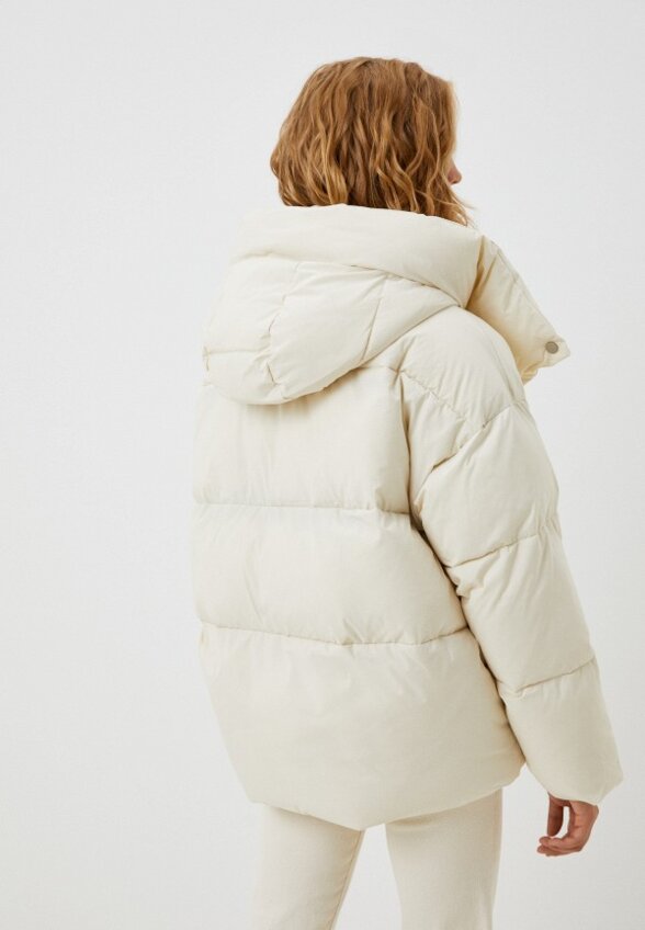 Пуховик Vitacci