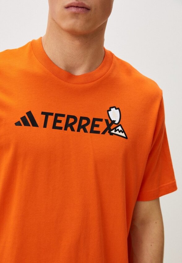 Футболка adidas