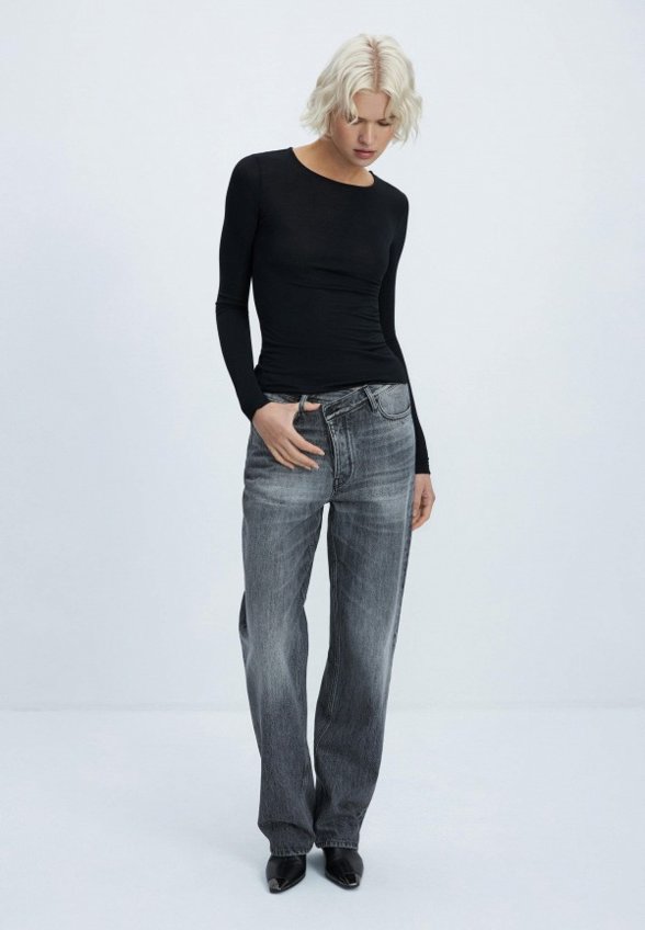 Лонгслив IDOL