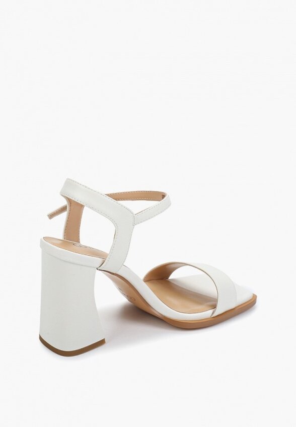 Босоножки Covani