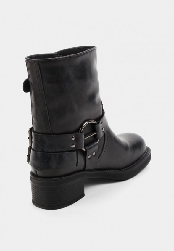 Полусапоги Llevv Group