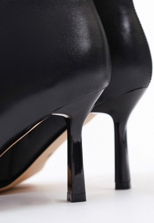 Ботильоны Gut