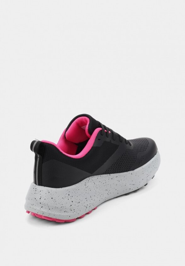 Кроссовки Kari