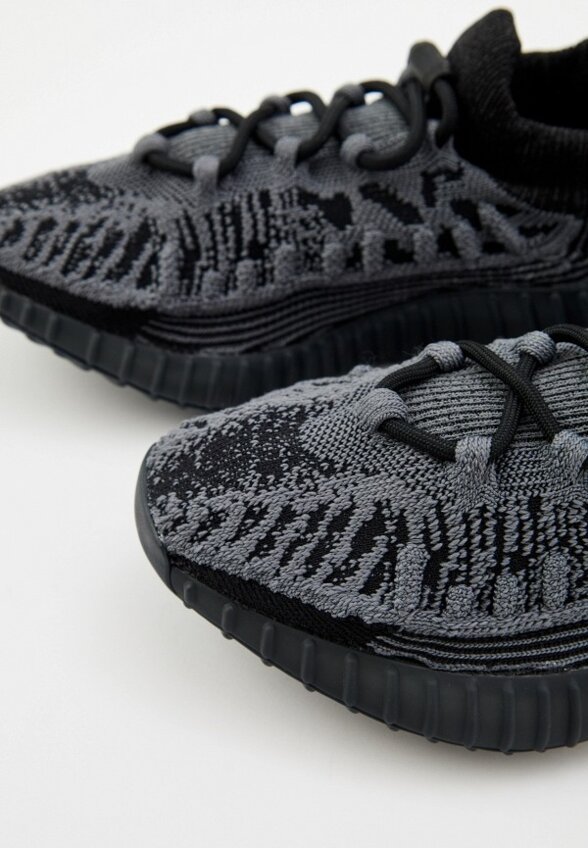 Кроссовки adidas YEEZY