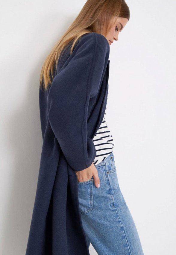 Пальто-кокон Emka