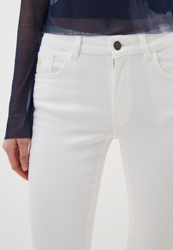 Джинсы Desigual