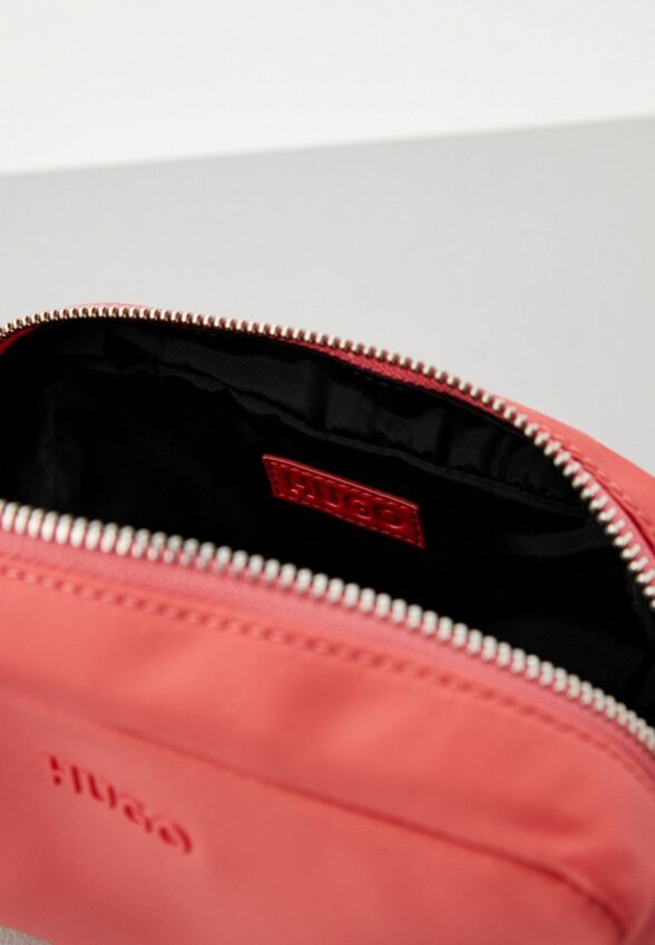 Косметичка Hugo