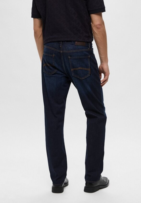 Джинсы Armani Exchange