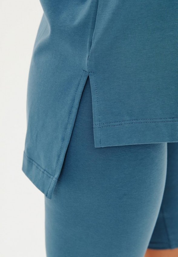 Футболка Jolifashn