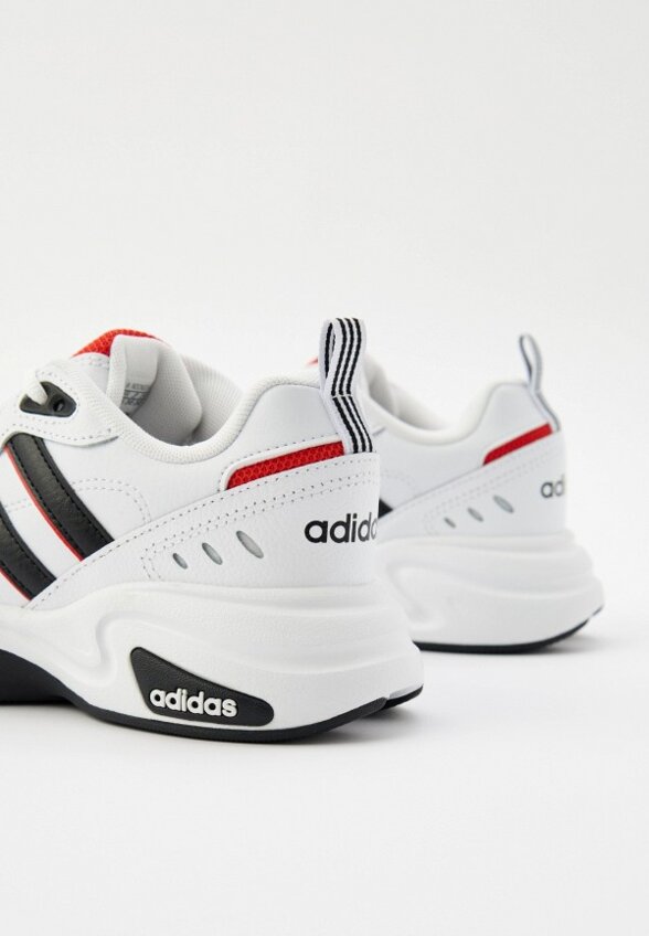 Кроссовки adidas