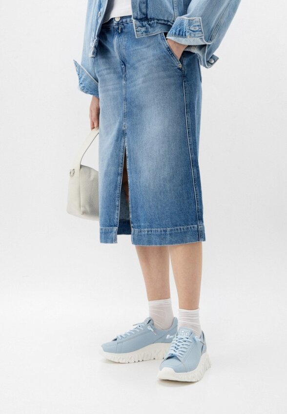 Кроссовки DKNY