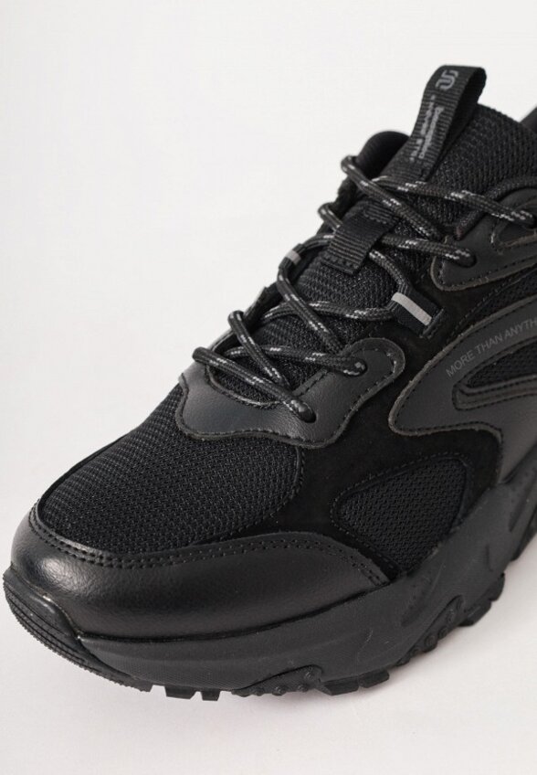 Кроссовки Baasploa