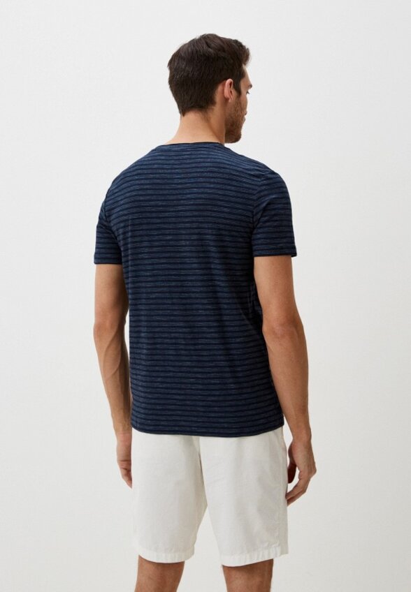 Футболка Colin's