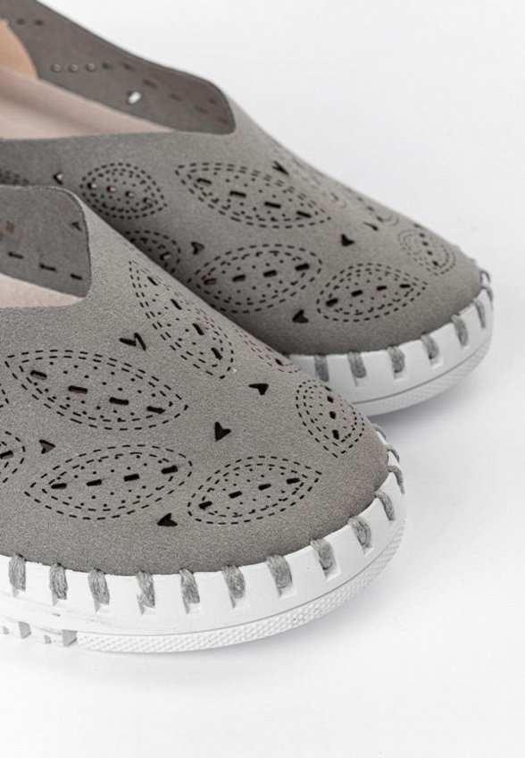 Слипоны Niota Line