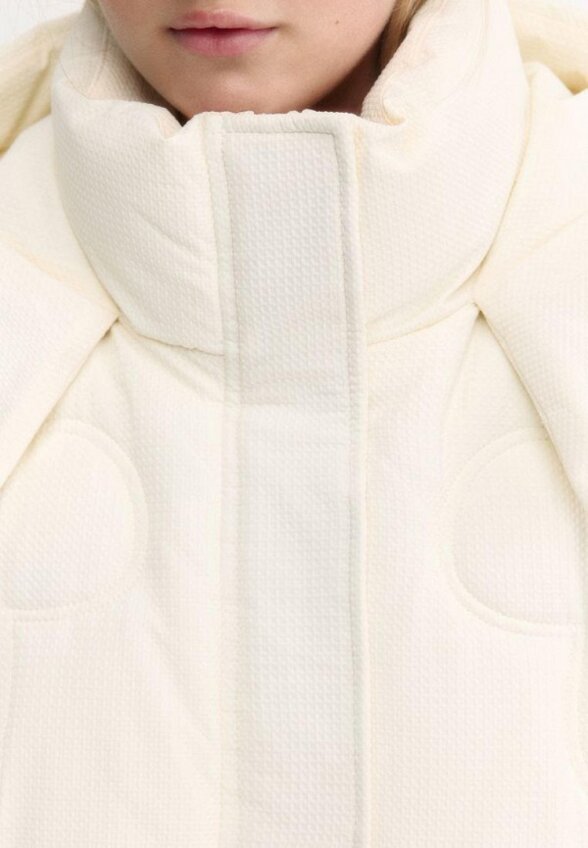 Пуховик Befree