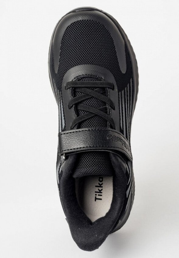 Кроссовки Tikkago