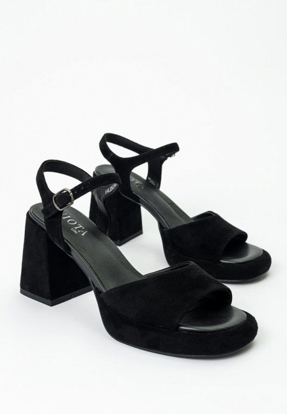 Босоножки Niota Line