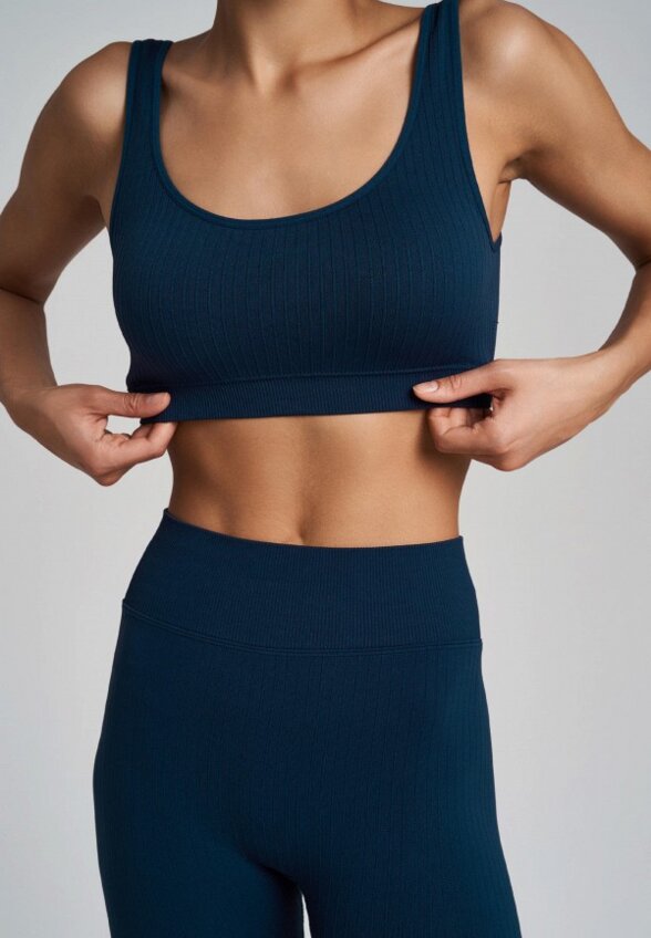 Топ спортивный Modis