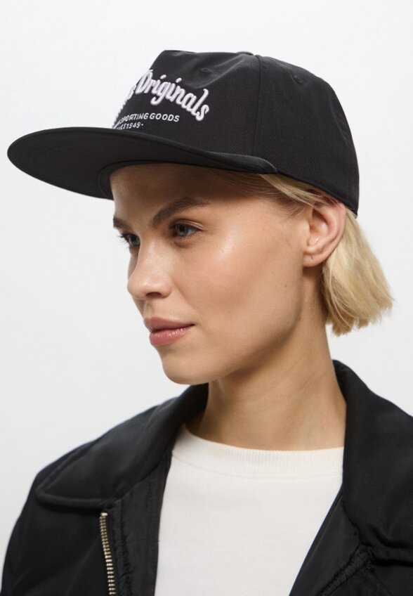 Бейсболка adidas Originals