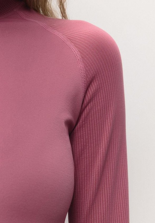 Олимпийка Befree