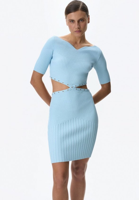 Платье Brusnika