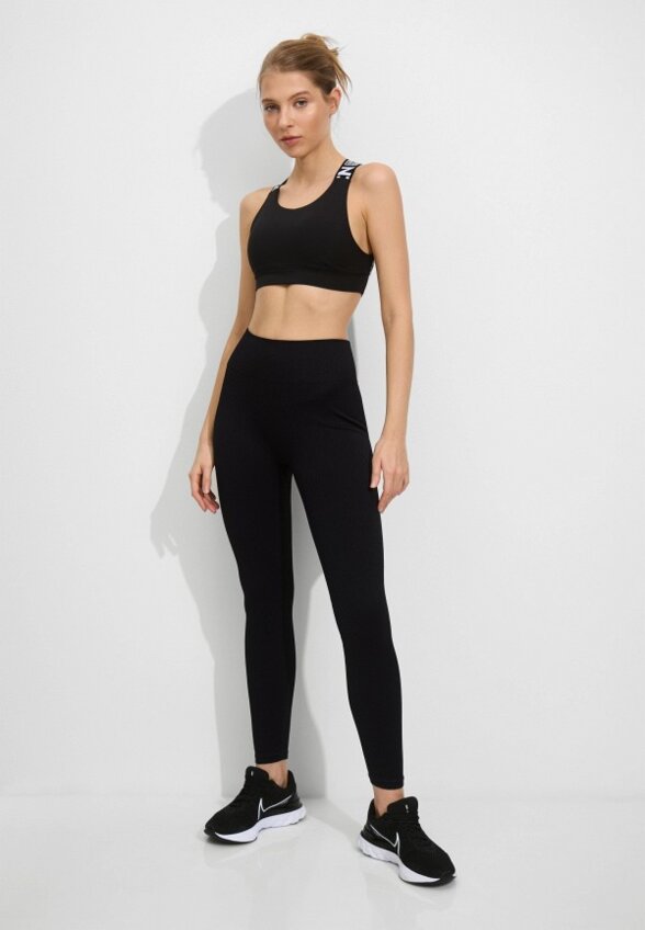 Топ спортивный Mansen