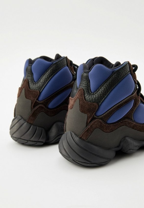 Кроссовки adidas YEEZY