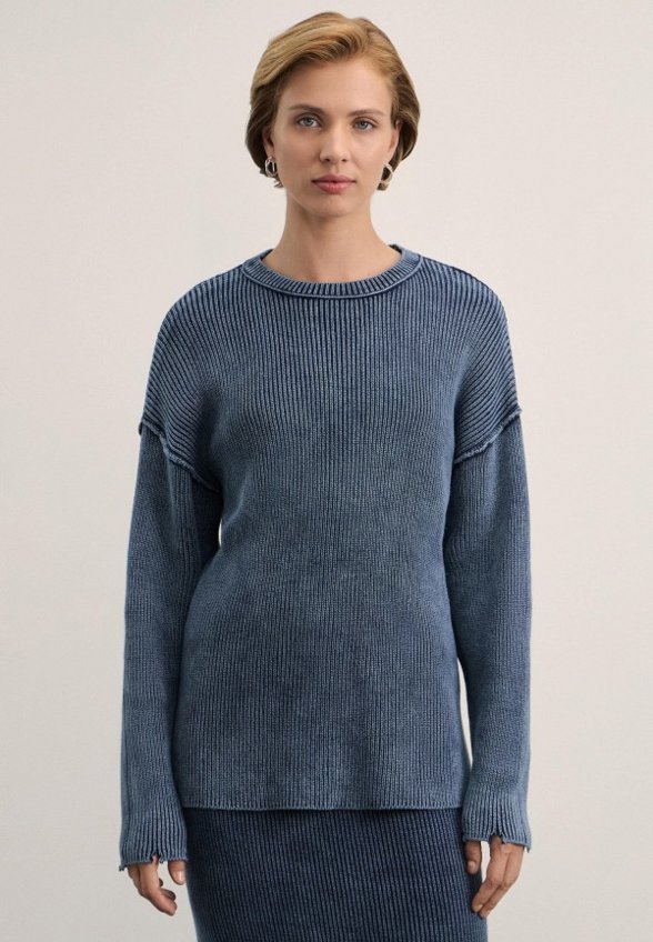 Джемпер Zarina