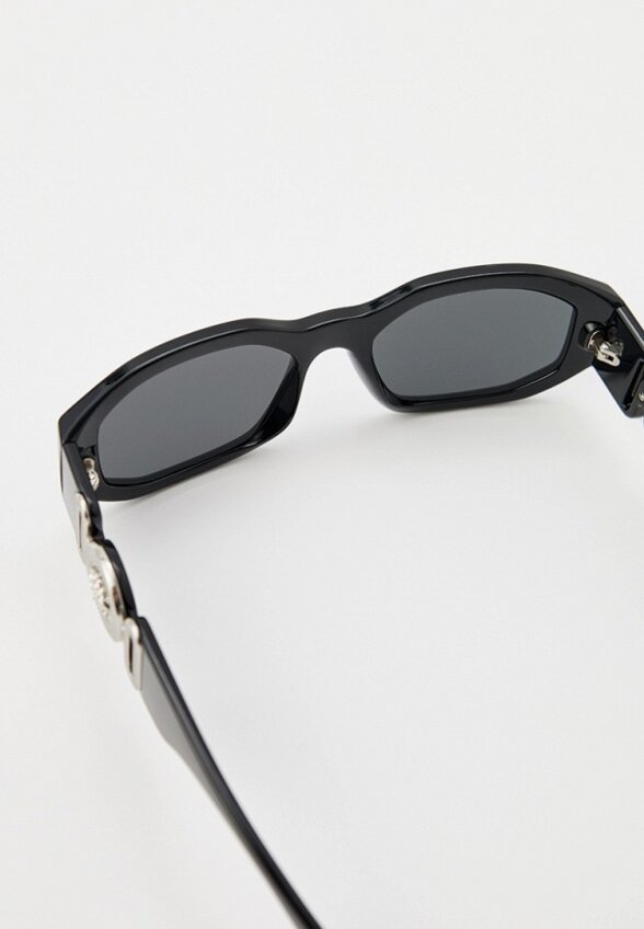 Очки солнцезащитные Versace