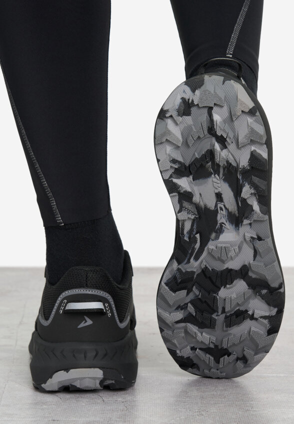 Кроссовки женские Demix Compact Trail 3, Черный