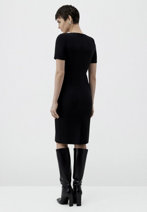 Платье Charuel