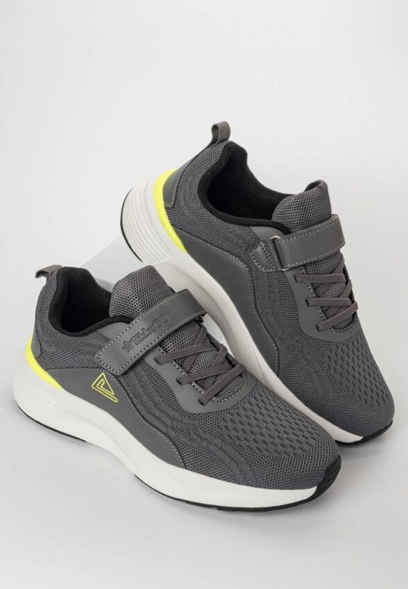 Кроссовки Tikkago