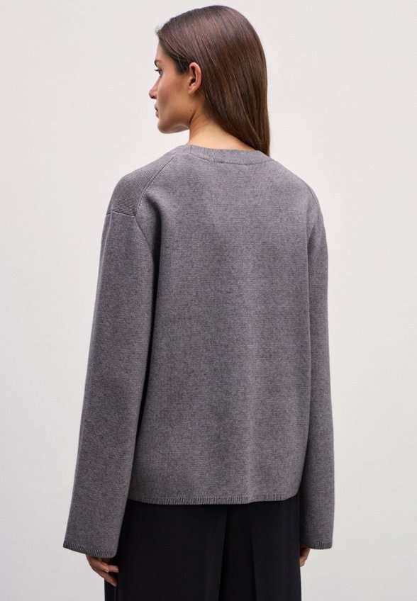 Джемпер Zarina