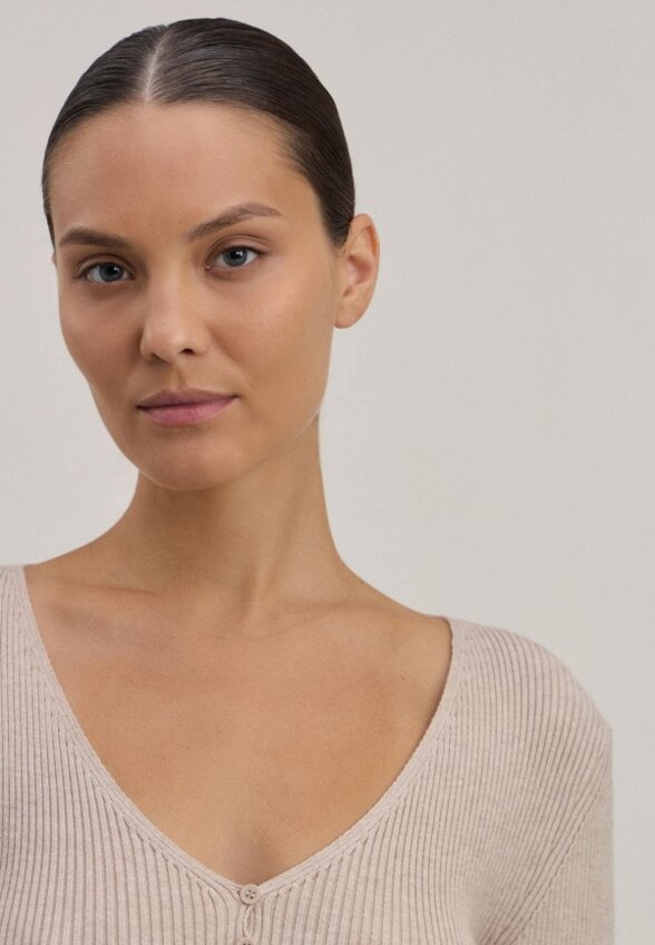 Пуловер Zarina