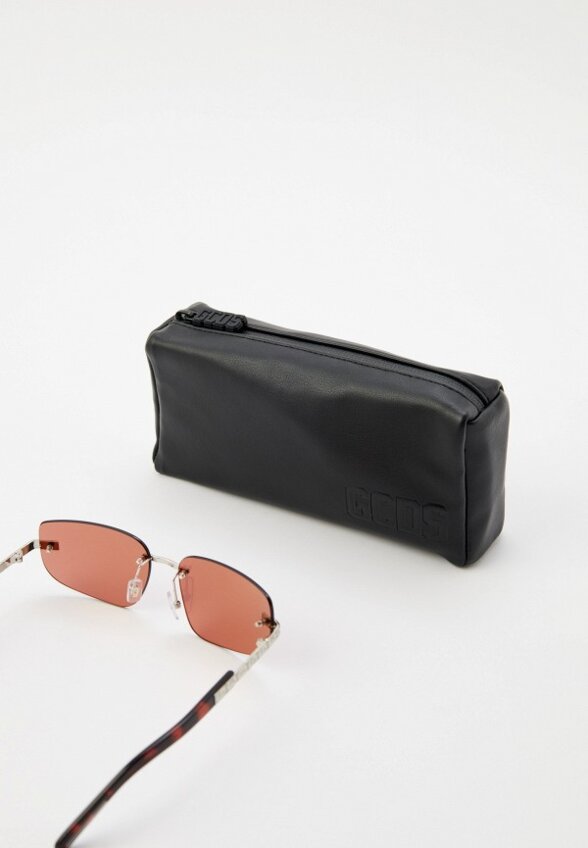 Очки солнцезащитные GCDS