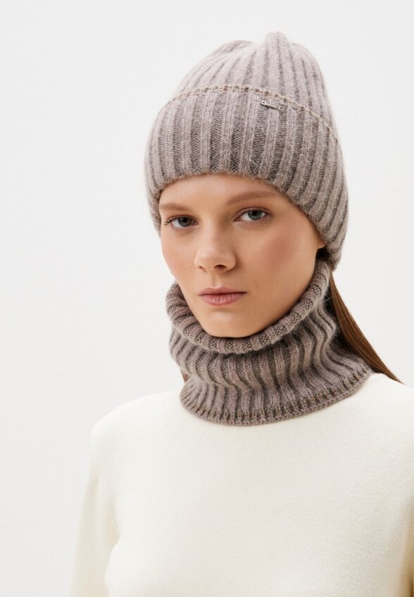 Шапка и манишка Havvs