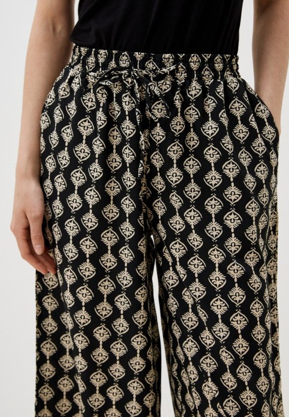 Брюки Terranova