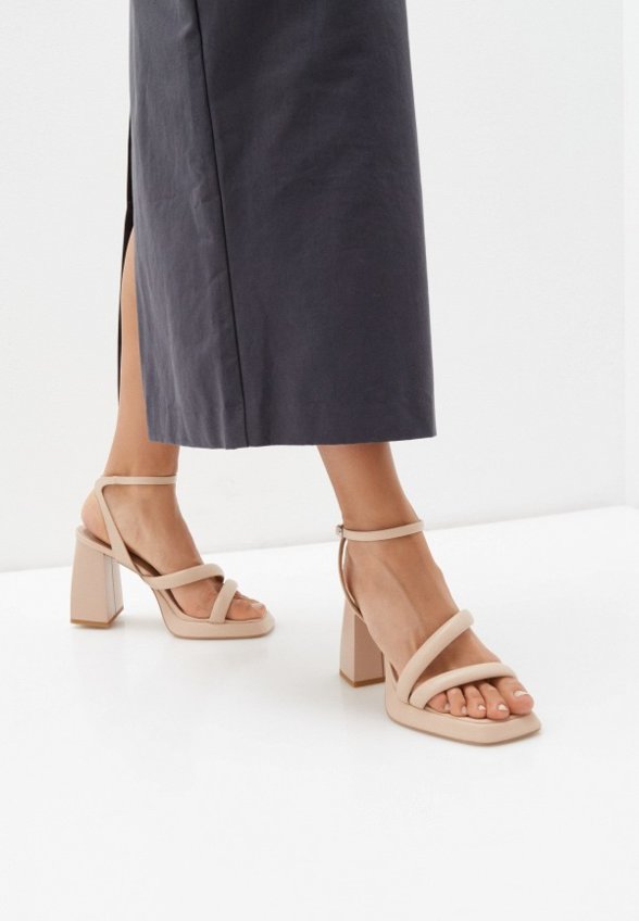 Босоножки Betsy