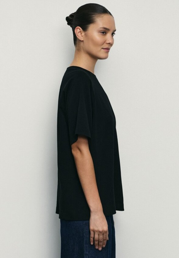 Футболка Zarina