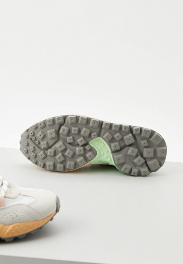 Кроссовки Flower Mountain