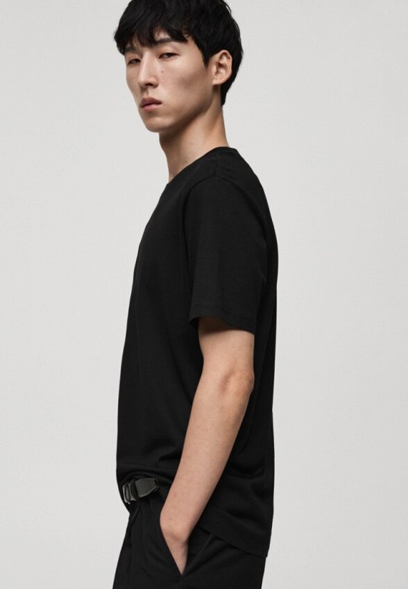 Футболка Mango Man