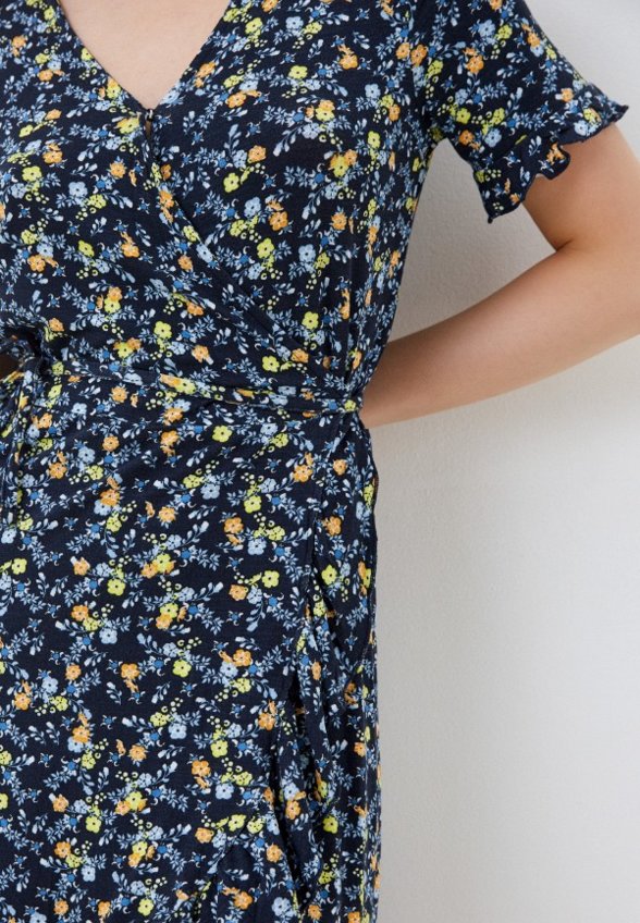 Платье Colin's