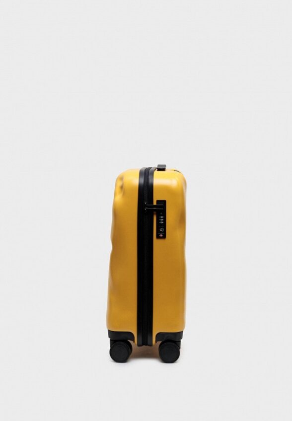 Чемодан Crash Baggage