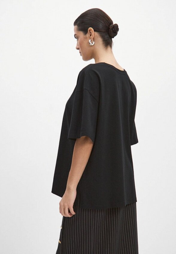 Футболка 4forms