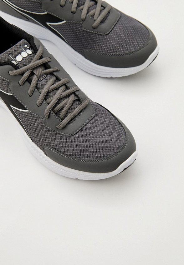 Кроссовки Diadora