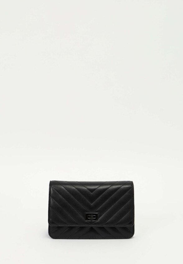Chanel WOC