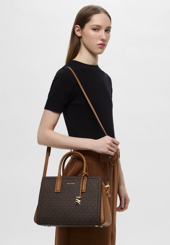 Сумка и брелок Michael Michael Kors