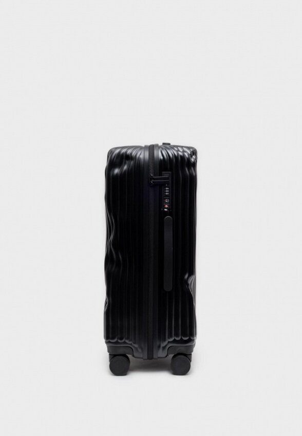 Чемодан Crash Baggage