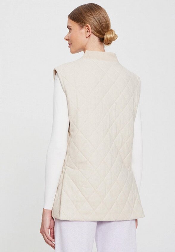 Жилет стеганый To Be Blossom