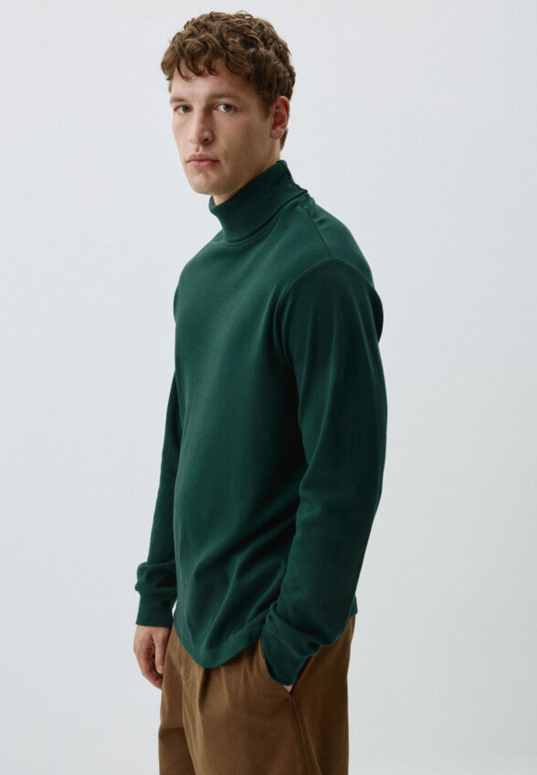Базовая водолазка SLIM FIT